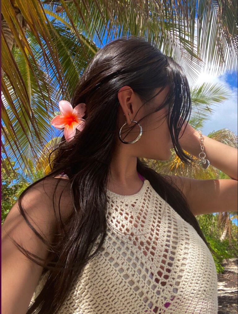 Beach Chic: Swimsuit Styles That Make a Splash This Season