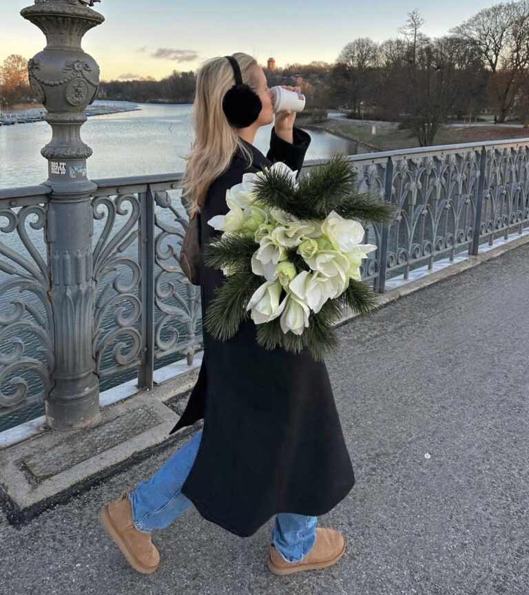 Stay Warm in Style – Why UGG Earmuffs Are the Ultimate Winter Accessory